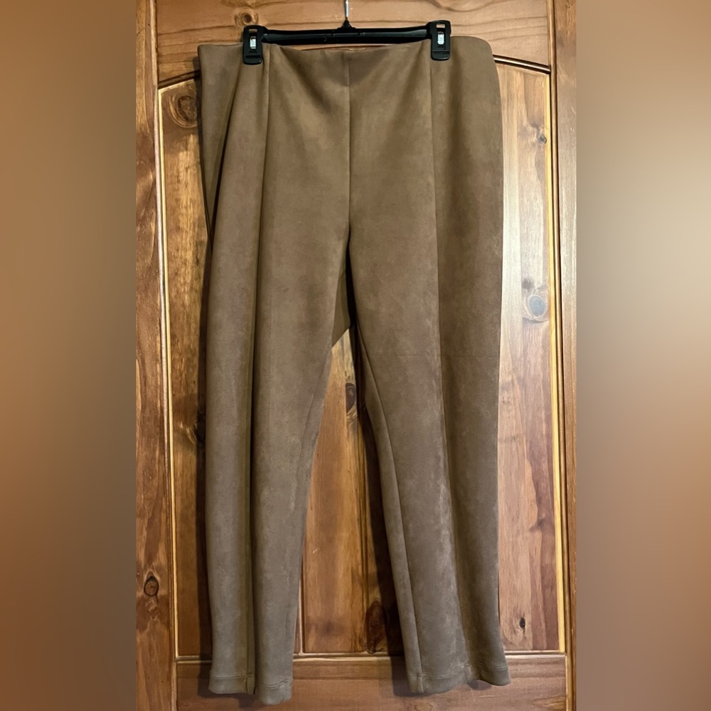 LOFT XL Ladies pants. Fabric is stretchy, soft